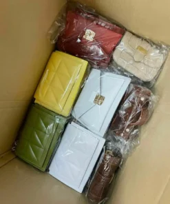 Woman bags and purse pallets
