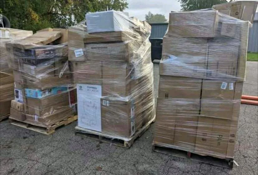 Amazon-Customer-Returns-Pallets-.webp